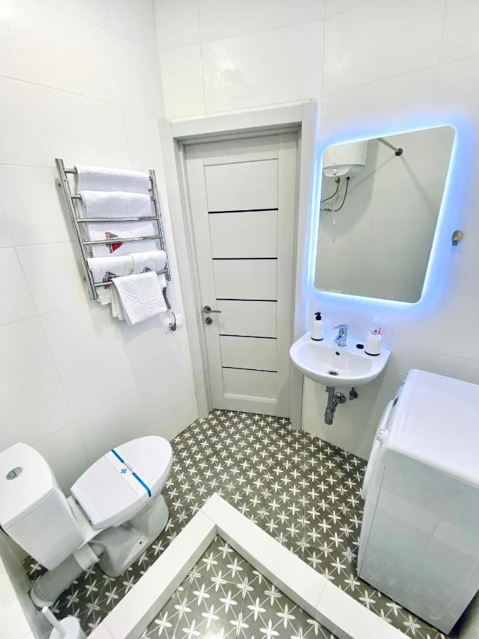 Myfreedom Апартаменти Метро Харківська Kiev Dış mekan fotoğraf